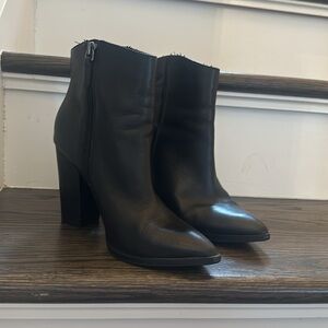 Halogen Black Leather Heeled Booties Size 7